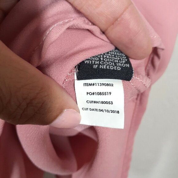 Torrid Camisole V-neck Tank Size 3 - Picture 9 of 9